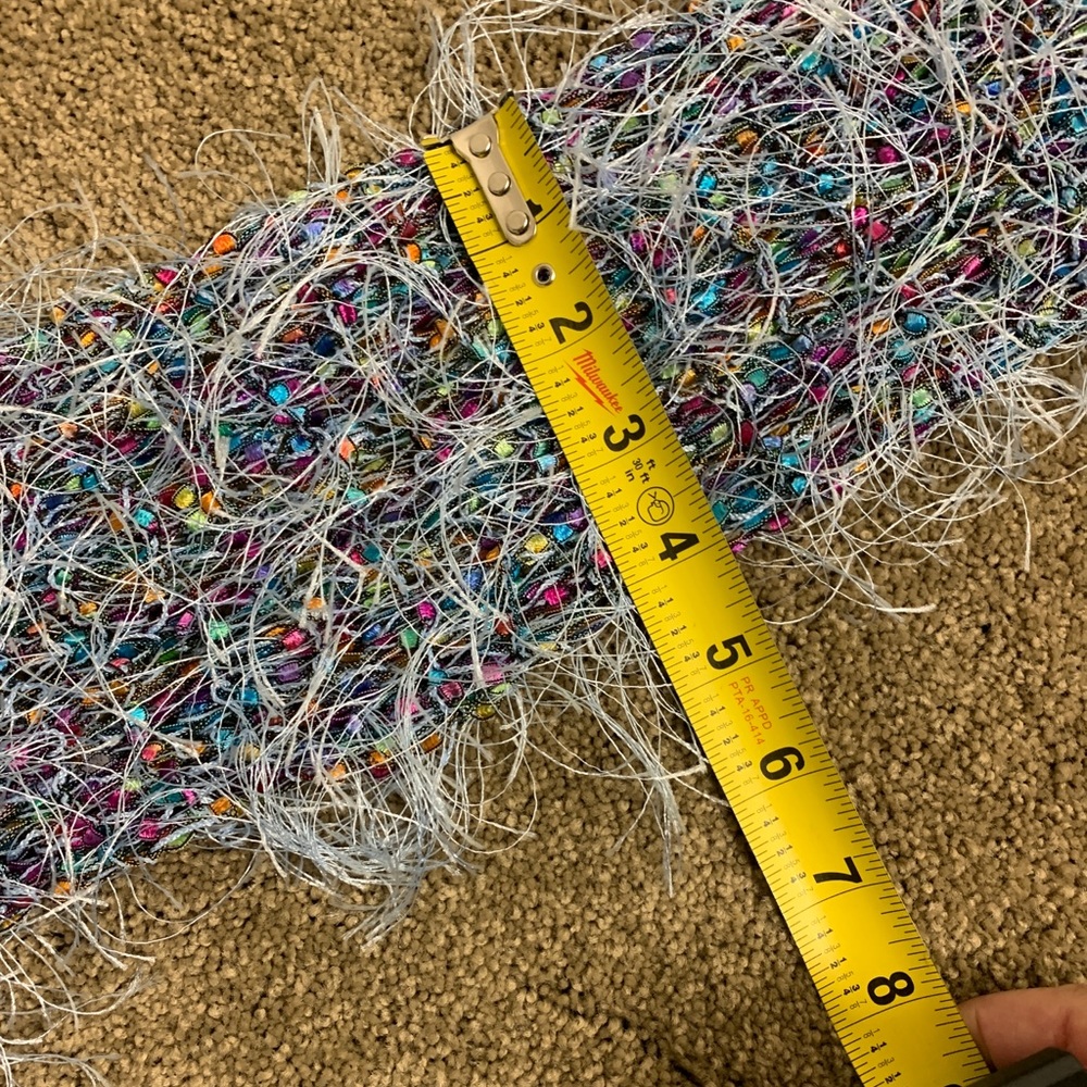 Hand Knit Scarf 🧣 - Picture 8 of 8